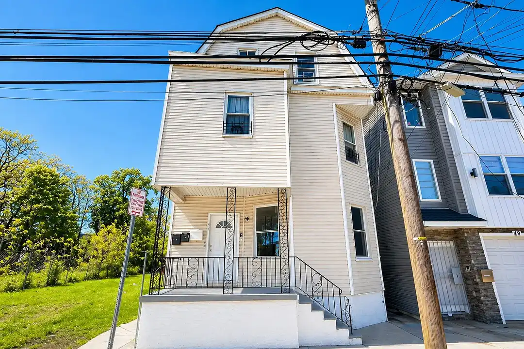 51 N 5th St – photo 1