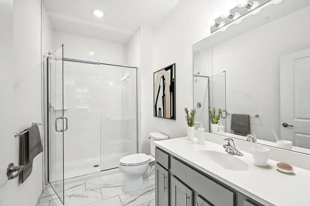 Laurel Green Apartments - More