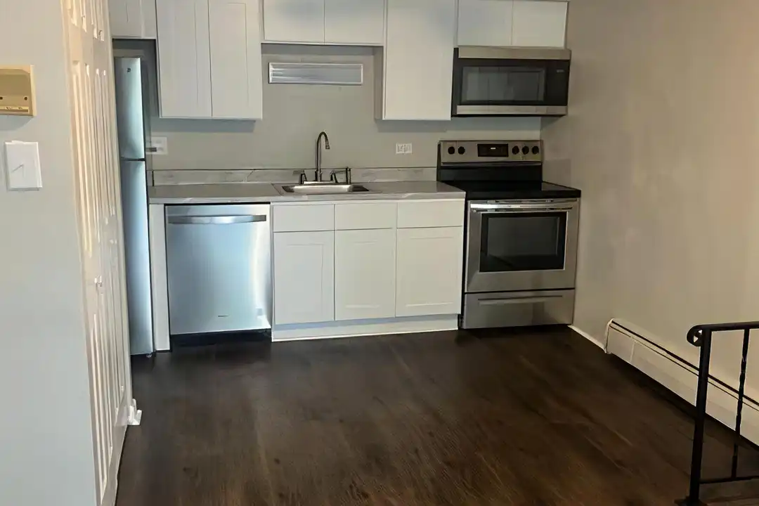 400 E Swissvale Ave unit 12 – photo 1
