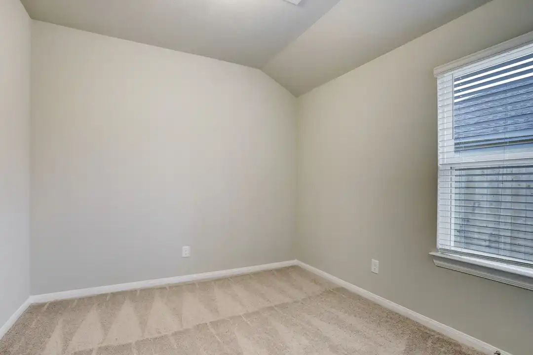 House in Tomball - View 4