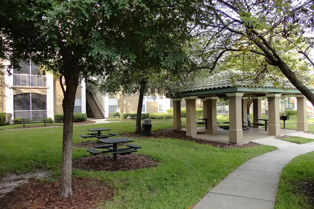 Allegro Palm Apartments – photo 1