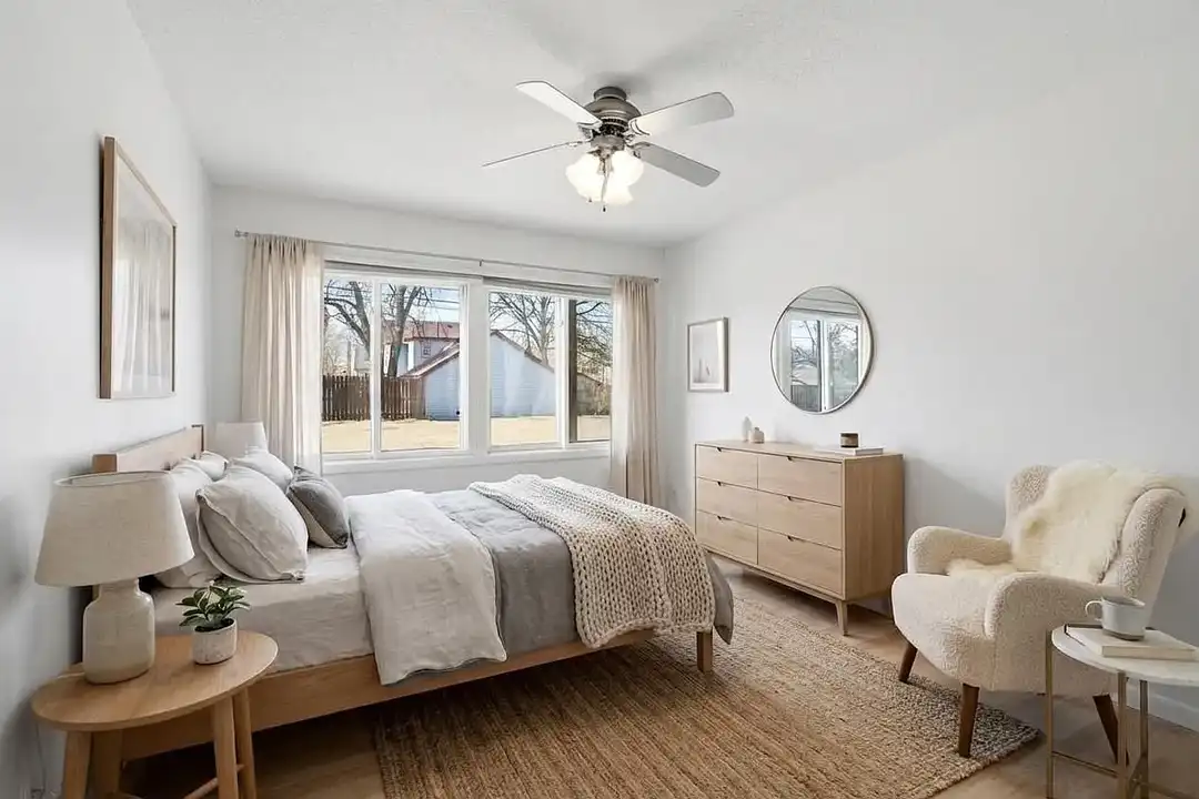 2740 Pleasant Ave – pohled 3