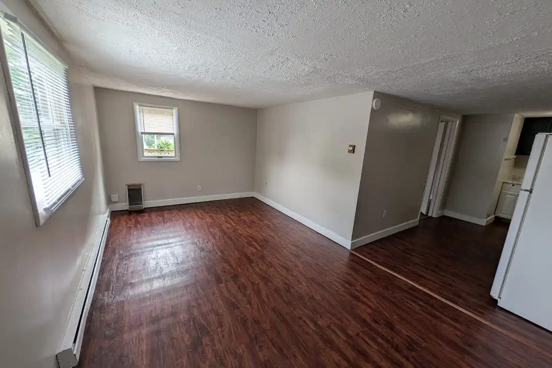 235 Maud Ave unit 1 – photo 1 of 7