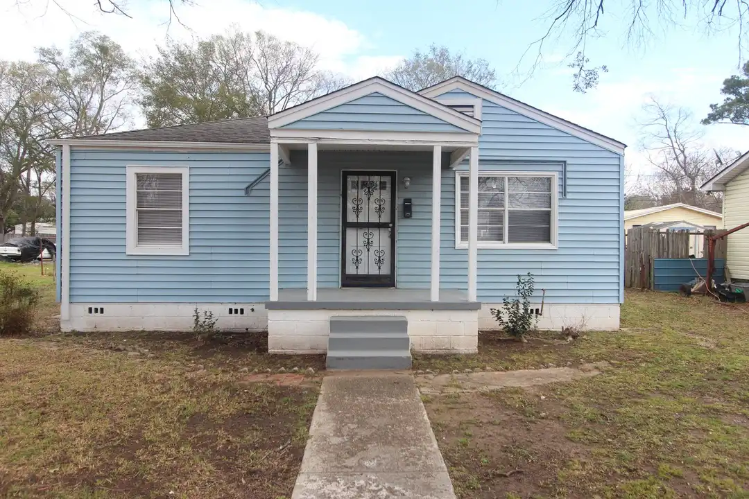 1217 43rd St N – photo 1