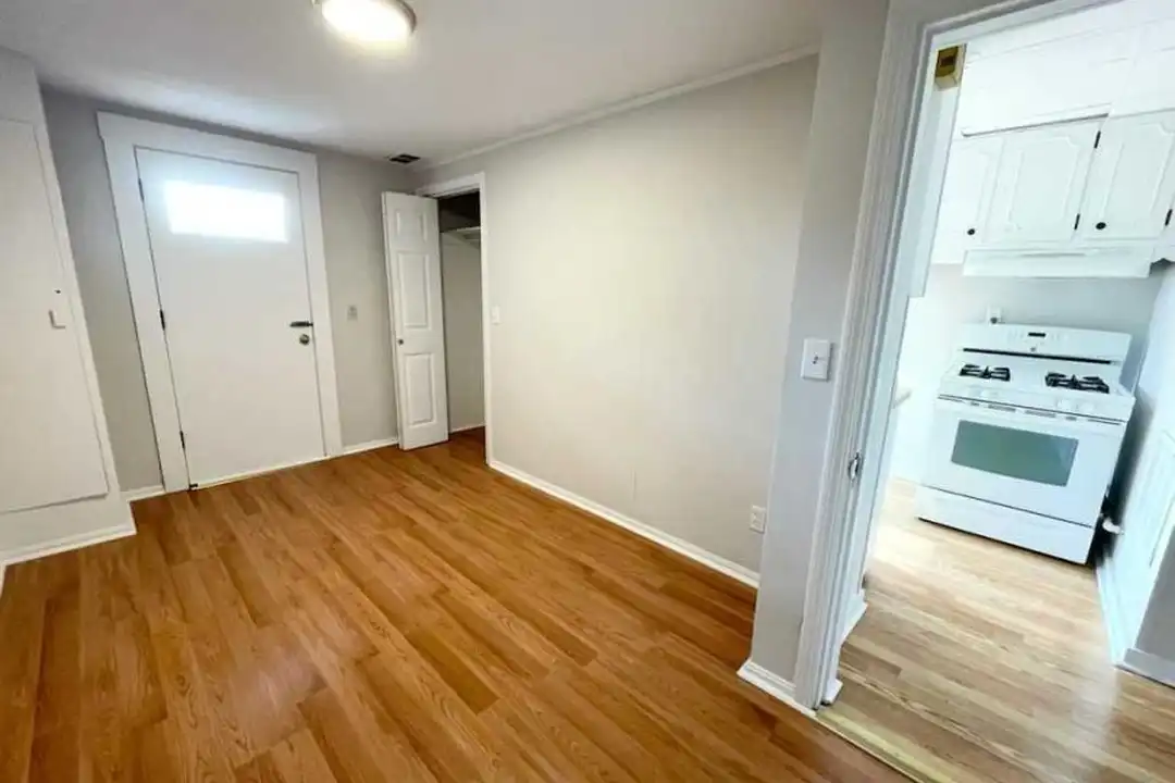 106 Buttonwood St - View 4