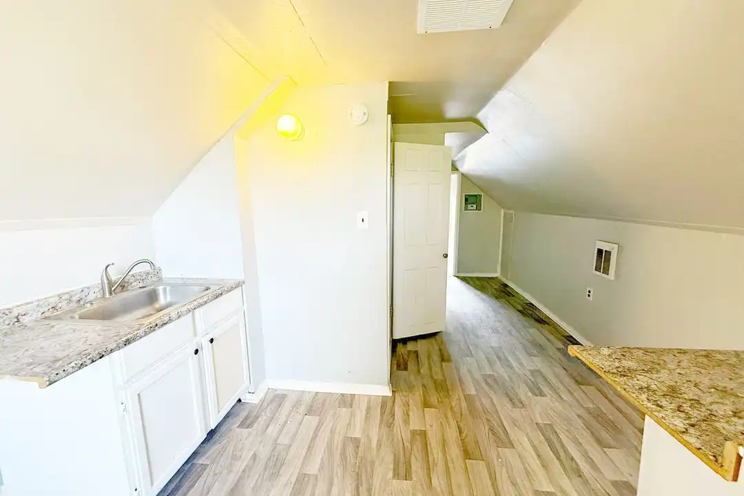 8505 Garfield Blvd unit Unit 3 – photo 1
