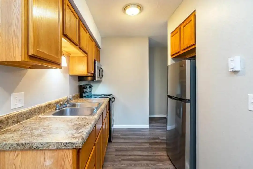 2750 Pickle Rd – photo 1 of 11