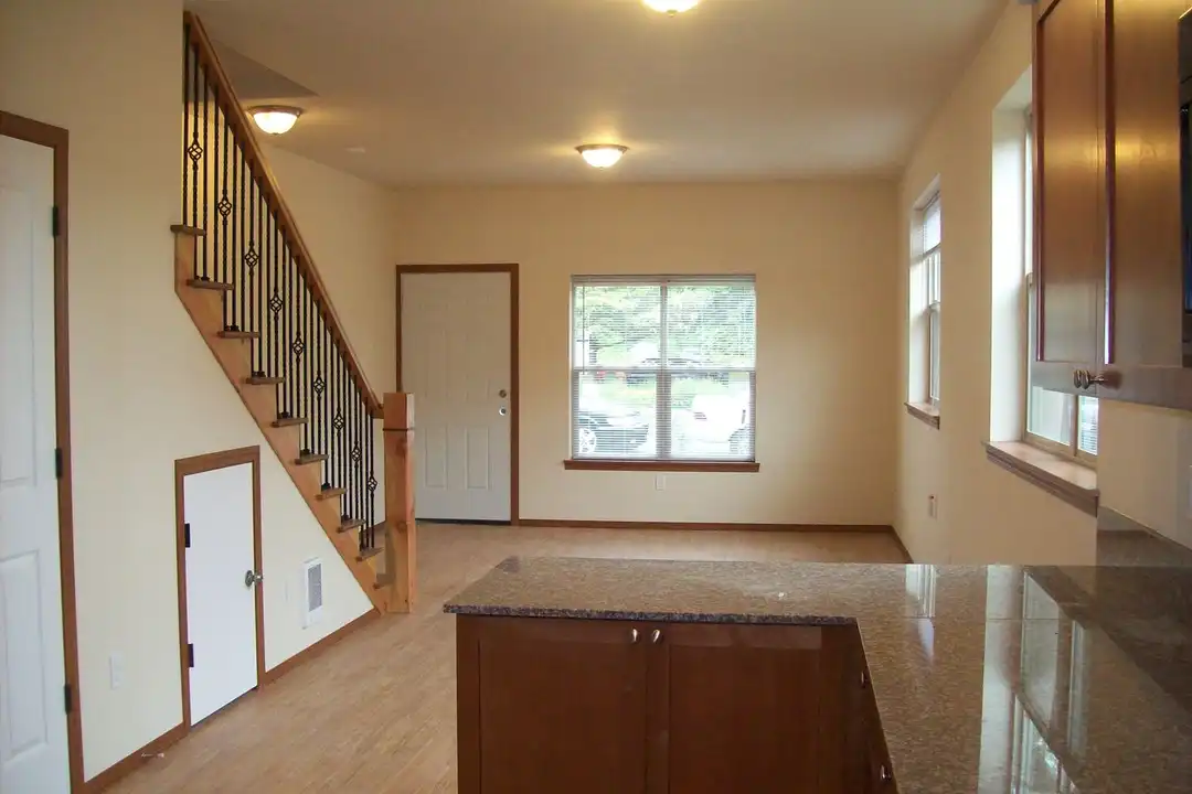 610 32nd St unit 620 - View 6