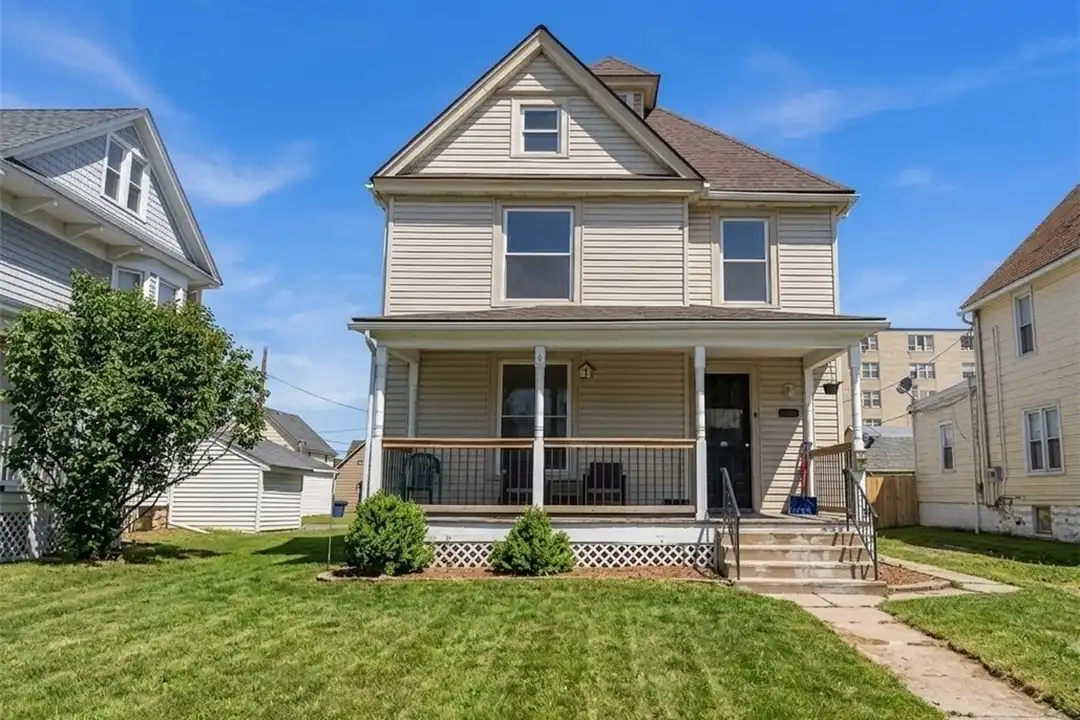 1026 W Fourth St unit 2/UP – photo 1