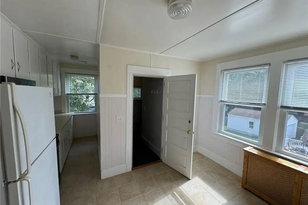Apartment in Newport - View 5