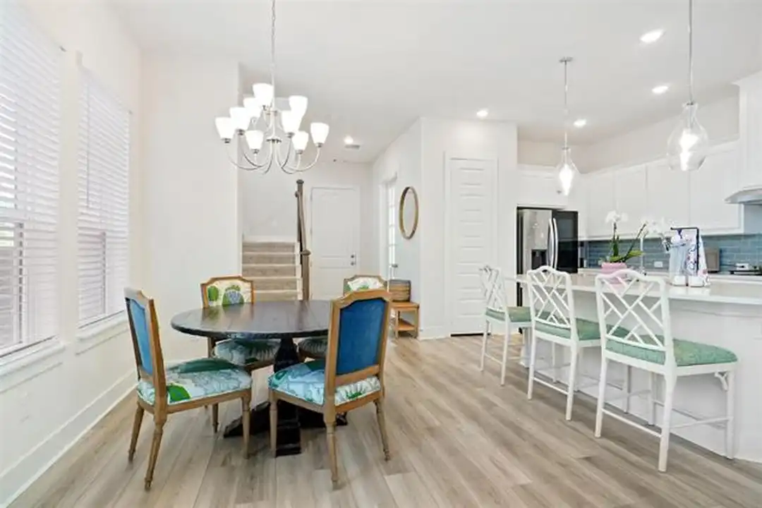 6113 Kessler Dr - View 4