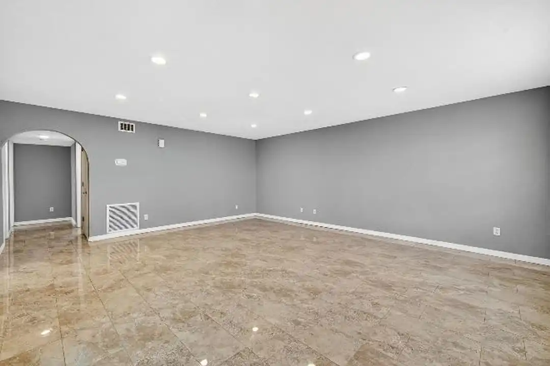 1303 SW 16th Terrace - View 6