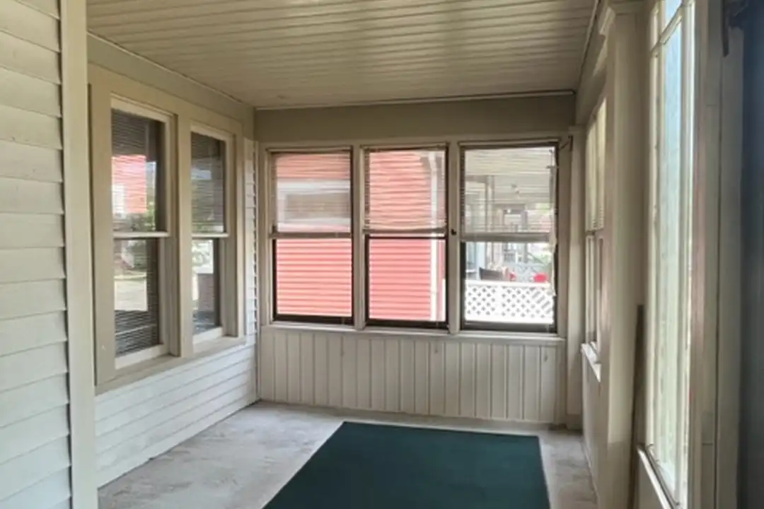 1522 Thurston Ave – photo 1