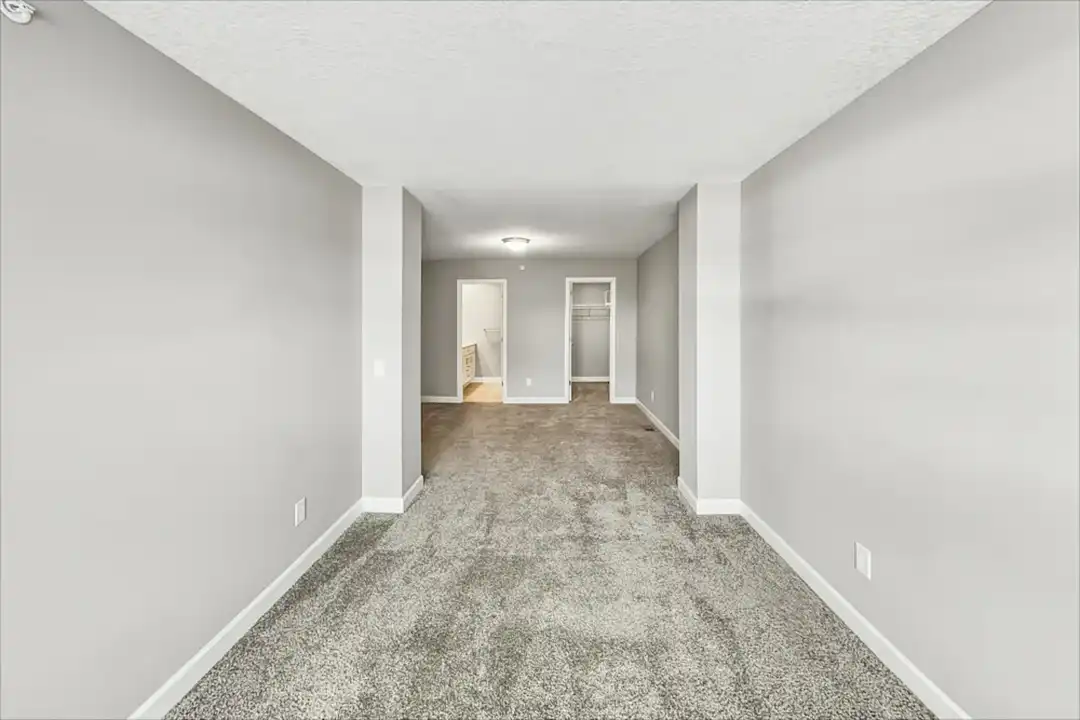 1211 Upper 142nd St E - View 3