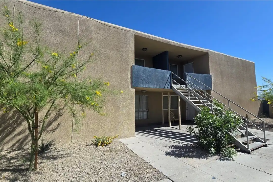 716 N 11th St #2 – photo 1