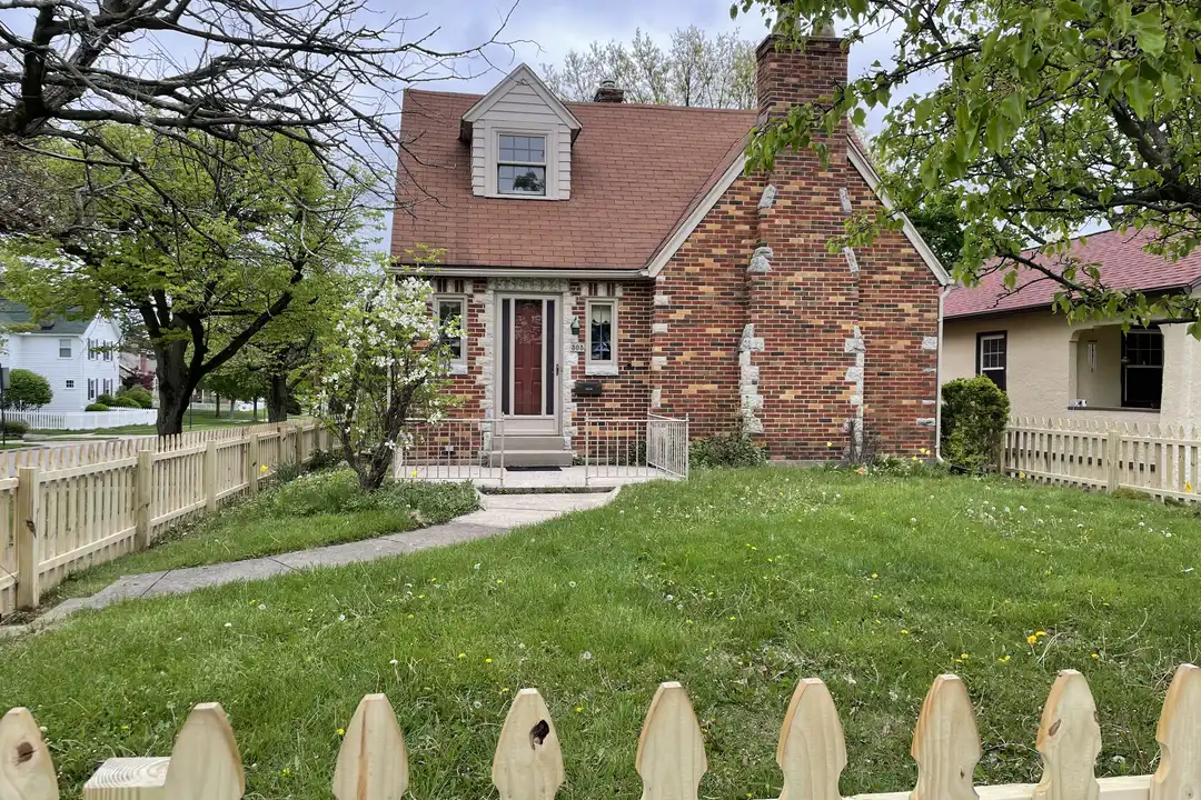 303 Wonderly Ave – photo 1