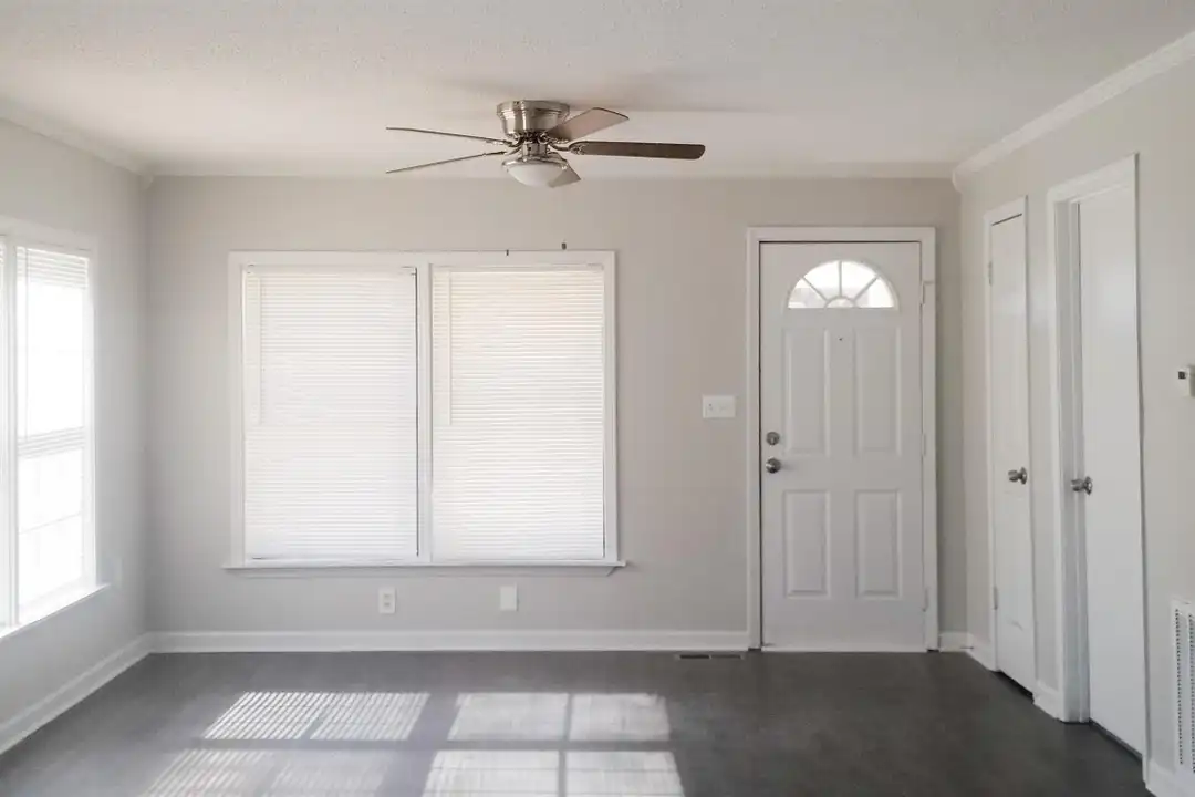 724 S Main St - View 4