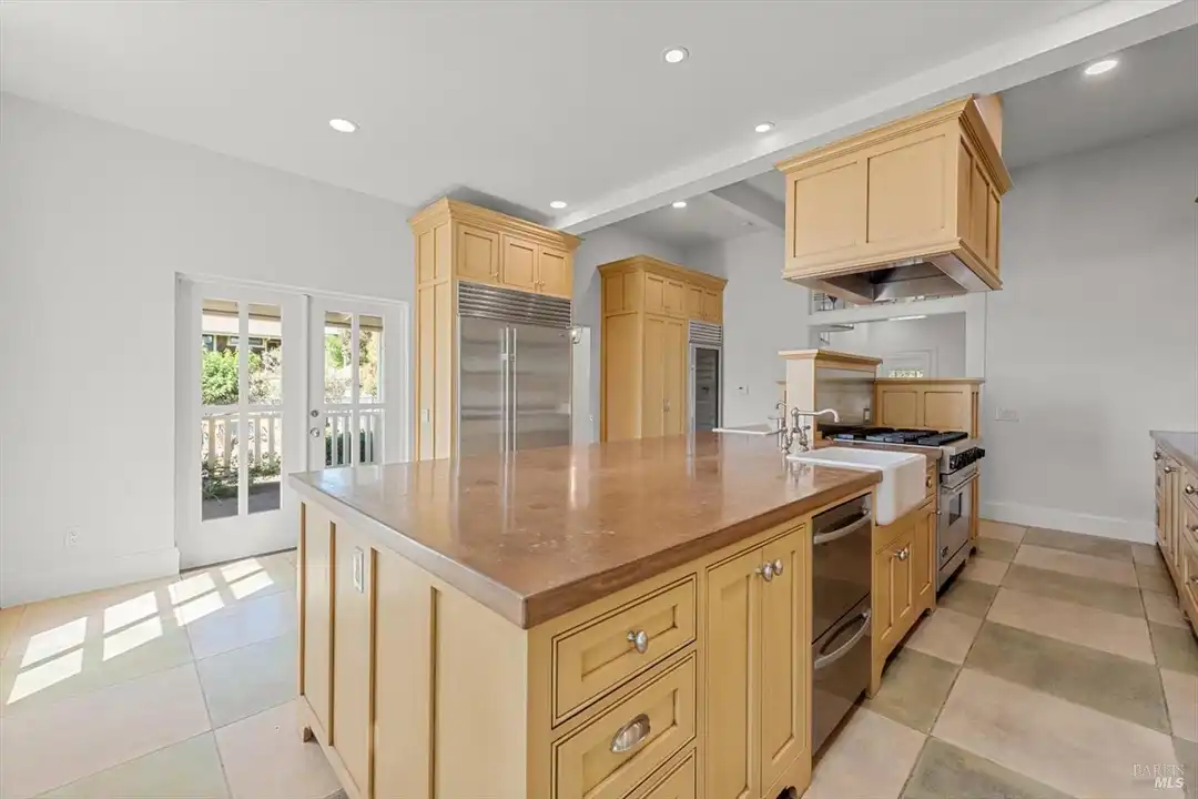 1533 Allyn Ave - View 5