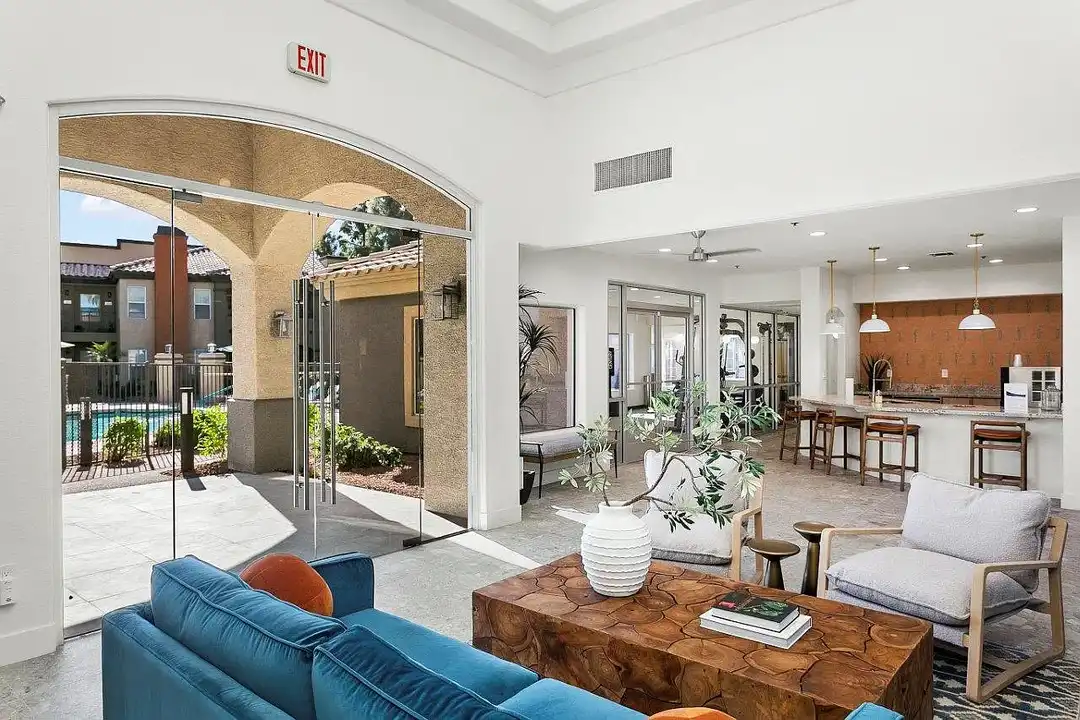 1333 W Guadalupe Rd