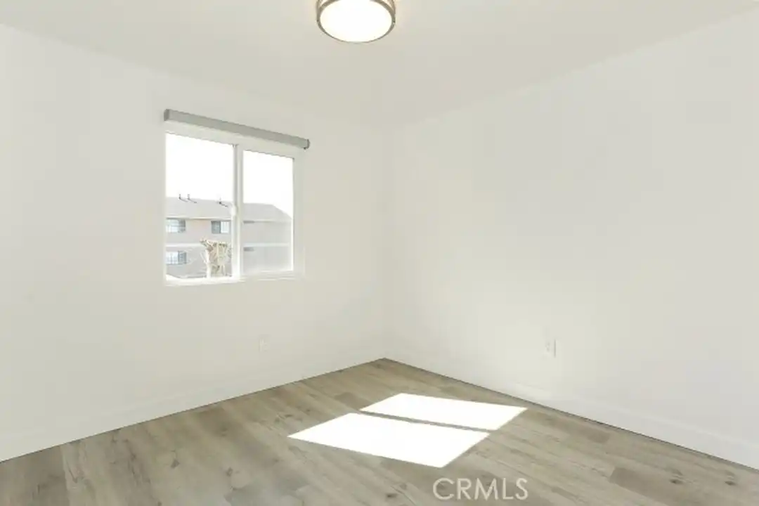 6745 Laurel Canyon Blvd unit 202 - View 4