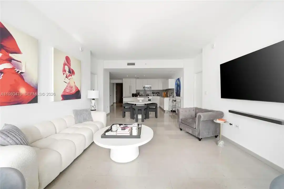 88 SW 7th St #1010 - View 4