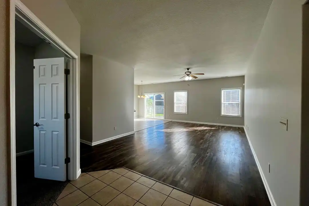 House in Roanoke - View 4