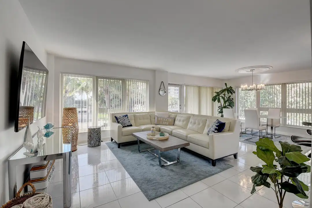 2066 N Ocean Blvd unit 2nw - View 3