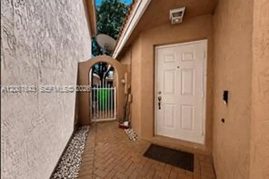 9312 NW 54th St - View 2