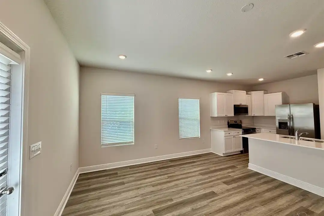4067 Pendragon Cir - View 5