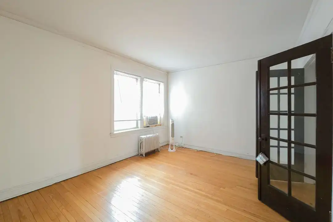 4501-09 N. Greenview - View 5