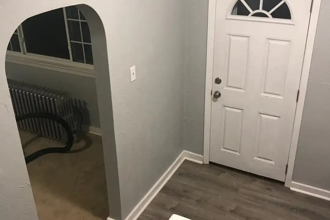 109 Kenova St - View 5