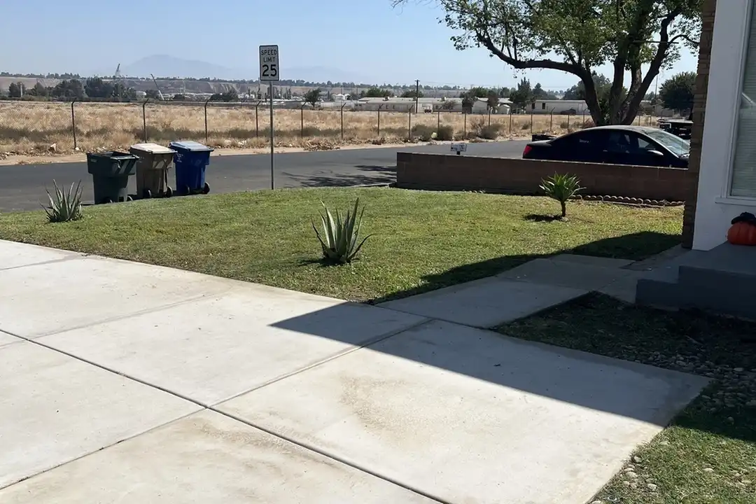 House in Bakersfield - View 4