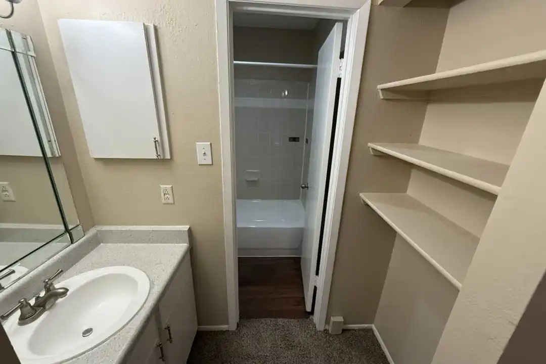 7863 Callaghan Rd - View 3