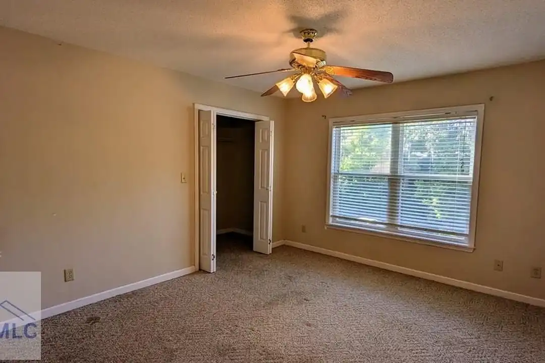 306 N Main St - View 6