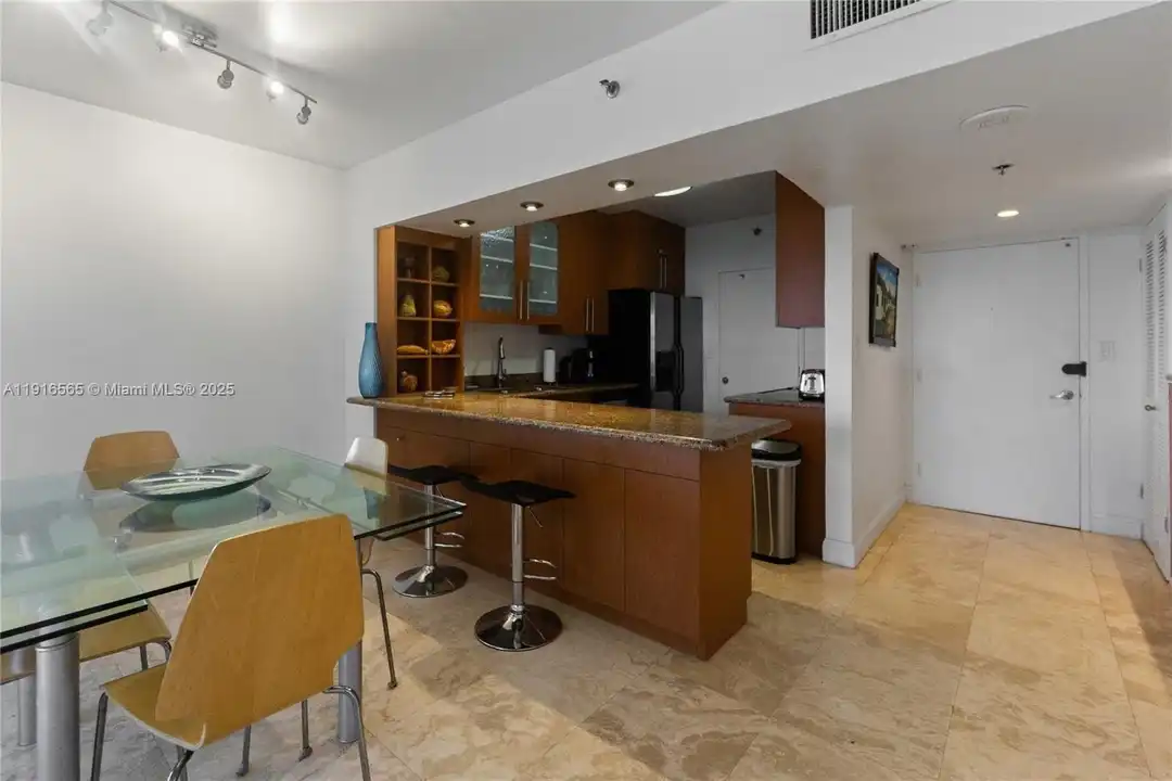 100 Lincoln Rd #847 - View 5