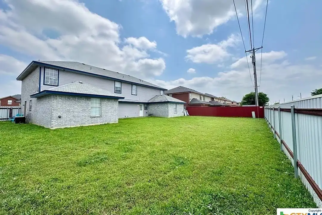 4203 Deek Dr - View 3