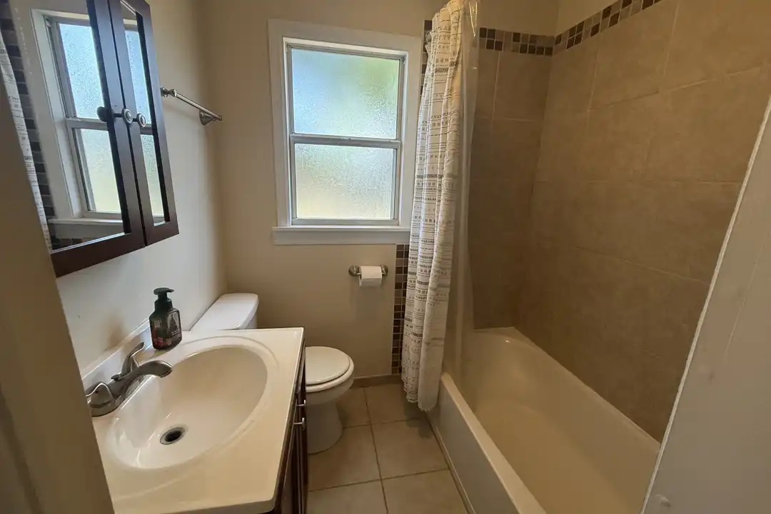 617 Ohio Blvd - More