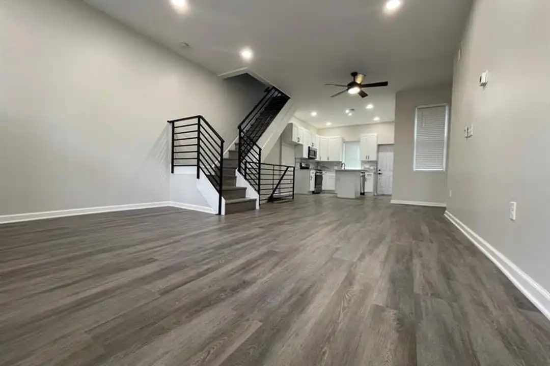 4458 N 20th St – photo 1