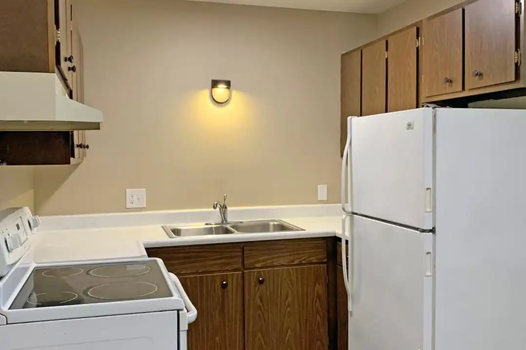 Apartment in Lake Crystal - More