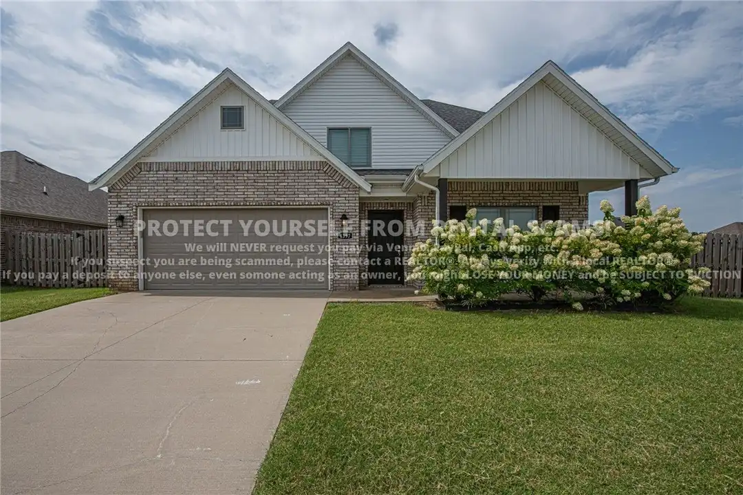 4397 W Newton Ave – photo 1