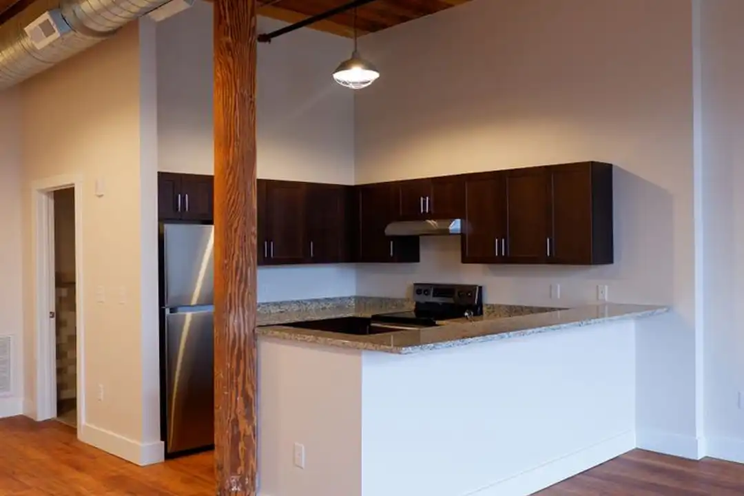 200 Esten Ave unit 438 - More