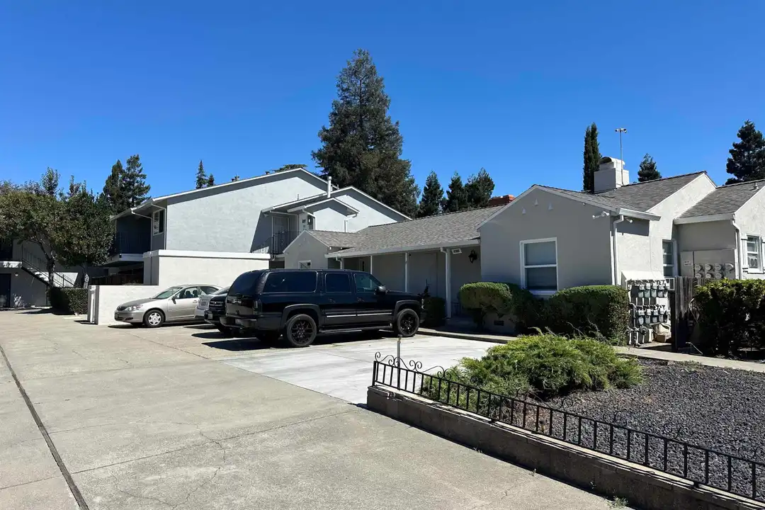 3612 Jamison Way unit 4 – photo 1