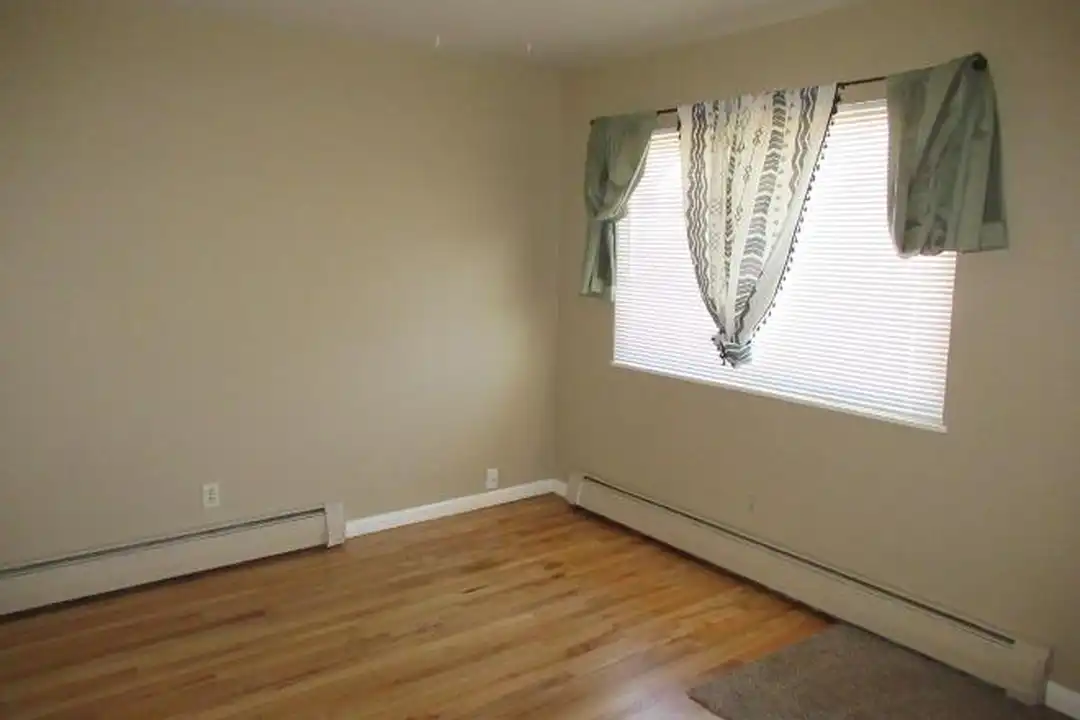 2503 W Willamette Ave - View 3