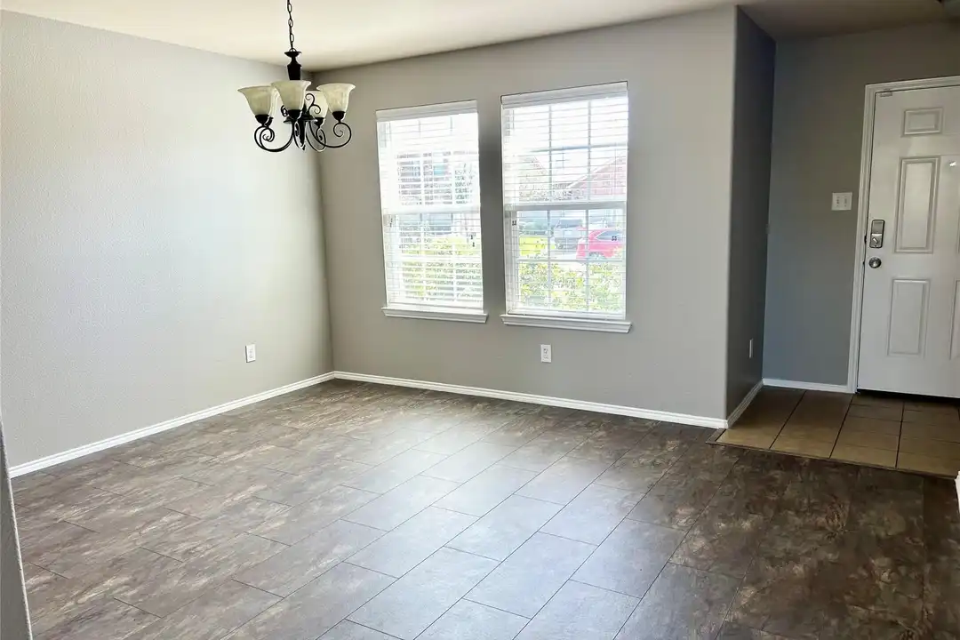 House in Fort Worth, Carriage Hills, Tarrant County - View 4