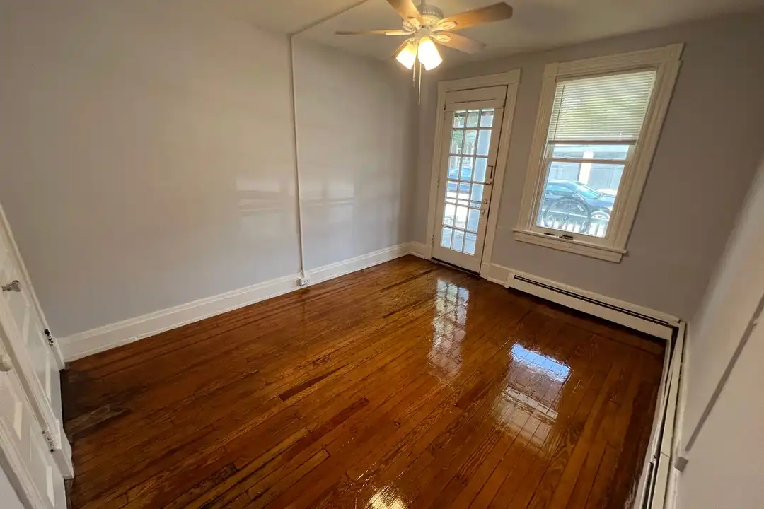 8 N Auburn Ave unit Apt B - View 6