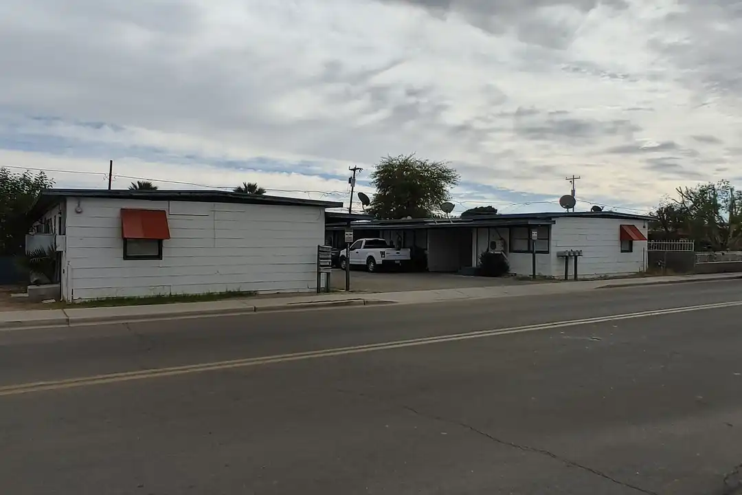 2203 S 1st Ave unit 8 – photo 1 of 4