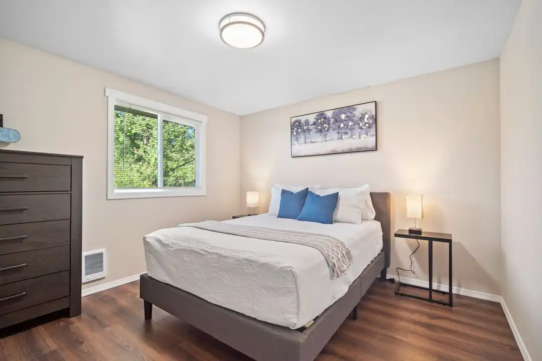 225 E Westview Ave unit # 4 - More