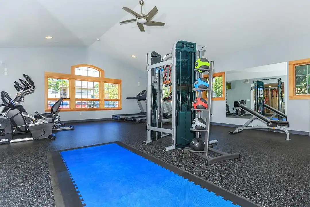 North Wood Apartments – photo 1