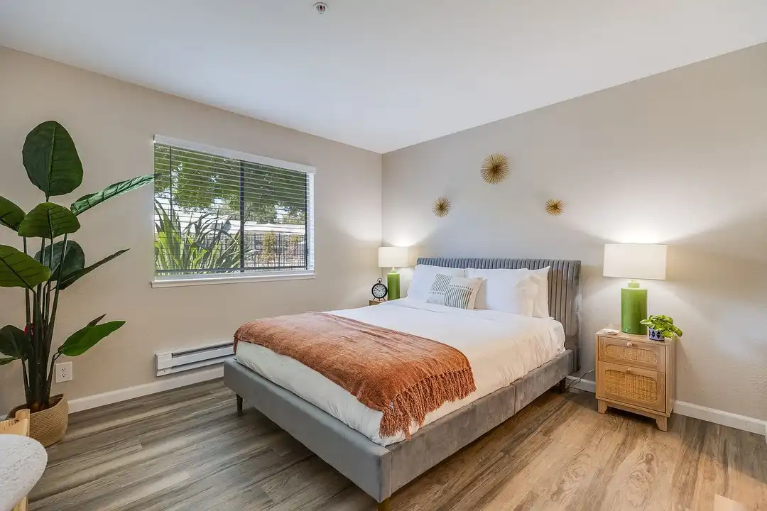 The Dutton Apartments – photo 1