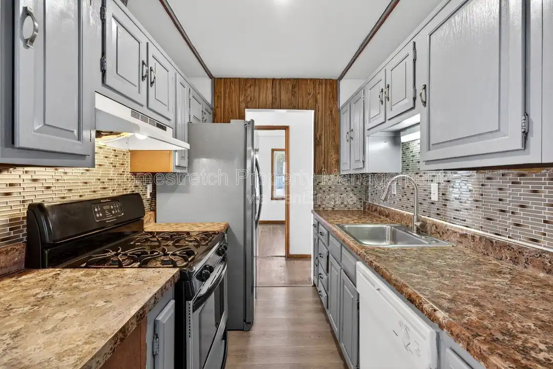 432 Midlothian Rd - View 3